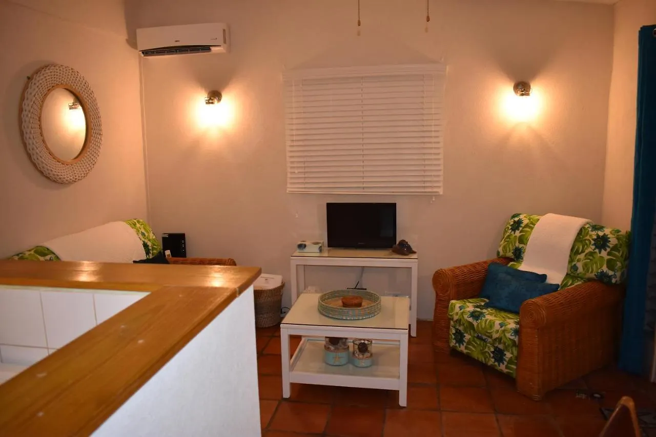 Flamboyant Beach House Villa Saint James 0*,